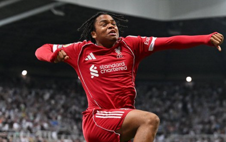 上添花的进, 险胜纽卡斯, 分钟就进球 上添花的进, 险胜纽卡斯, 分钟就进球