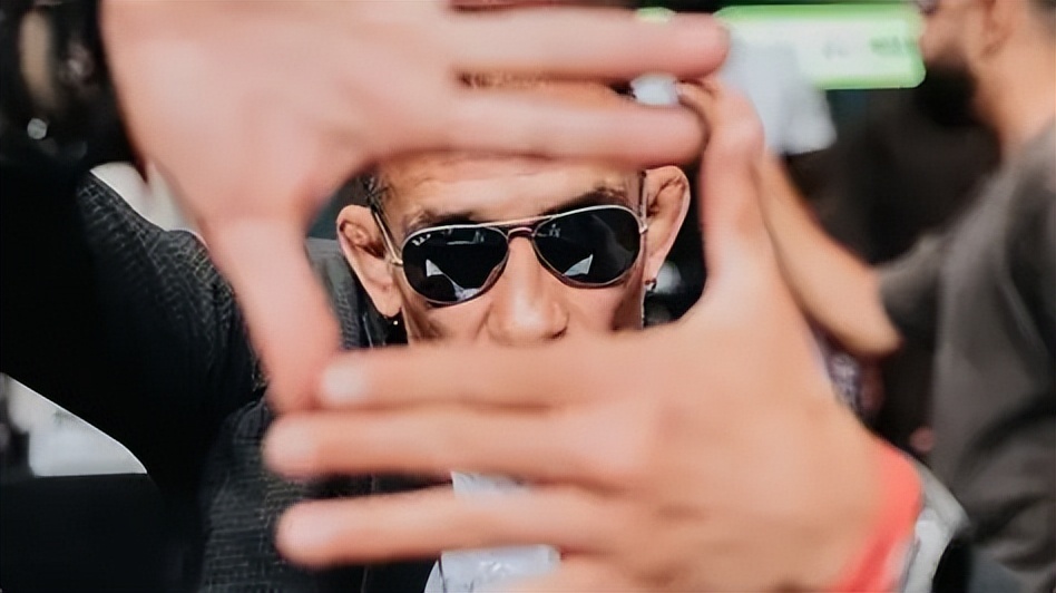 的糟糕战绩, 相比 的糟糕战绩, 相比