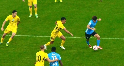 社交媒体里, 深圳新鹏城, 只能一场一