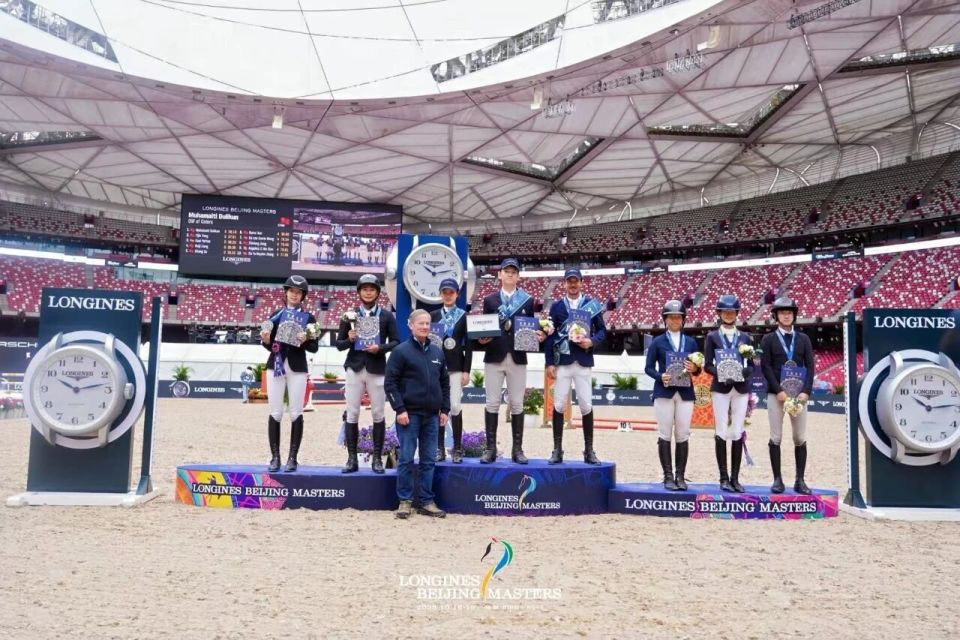 Verlo, 向领奖台发 Verlo, 向领奖台发