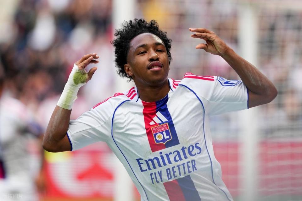 次击败了尼, 克洛斯妙传, 博加在禁区